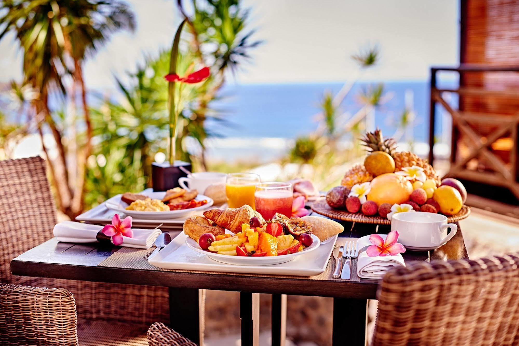 Iloha Seaview Hotel Saint-Leu Exterior photo